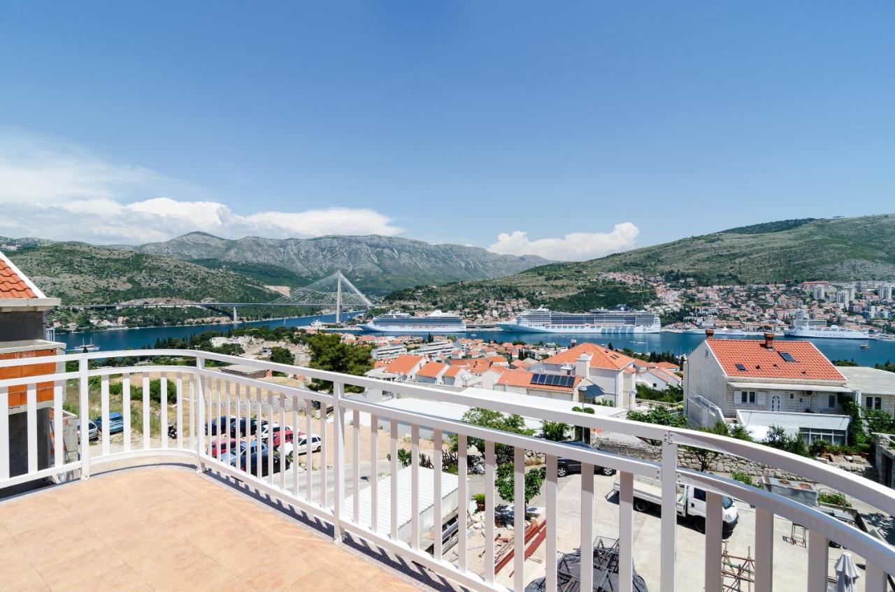 Burum Accommodation B&B-Apartment With Beautiful View ドゥブロブニク エクステリア 写真