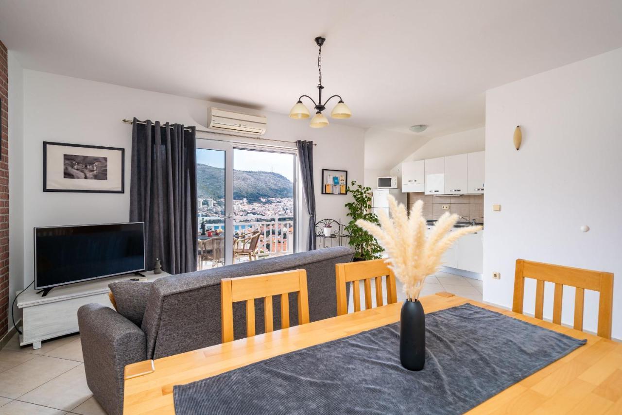 Burum Accommodation B&B-Apartment With Beautiful View ドゥブロブニク エクステリア 写真