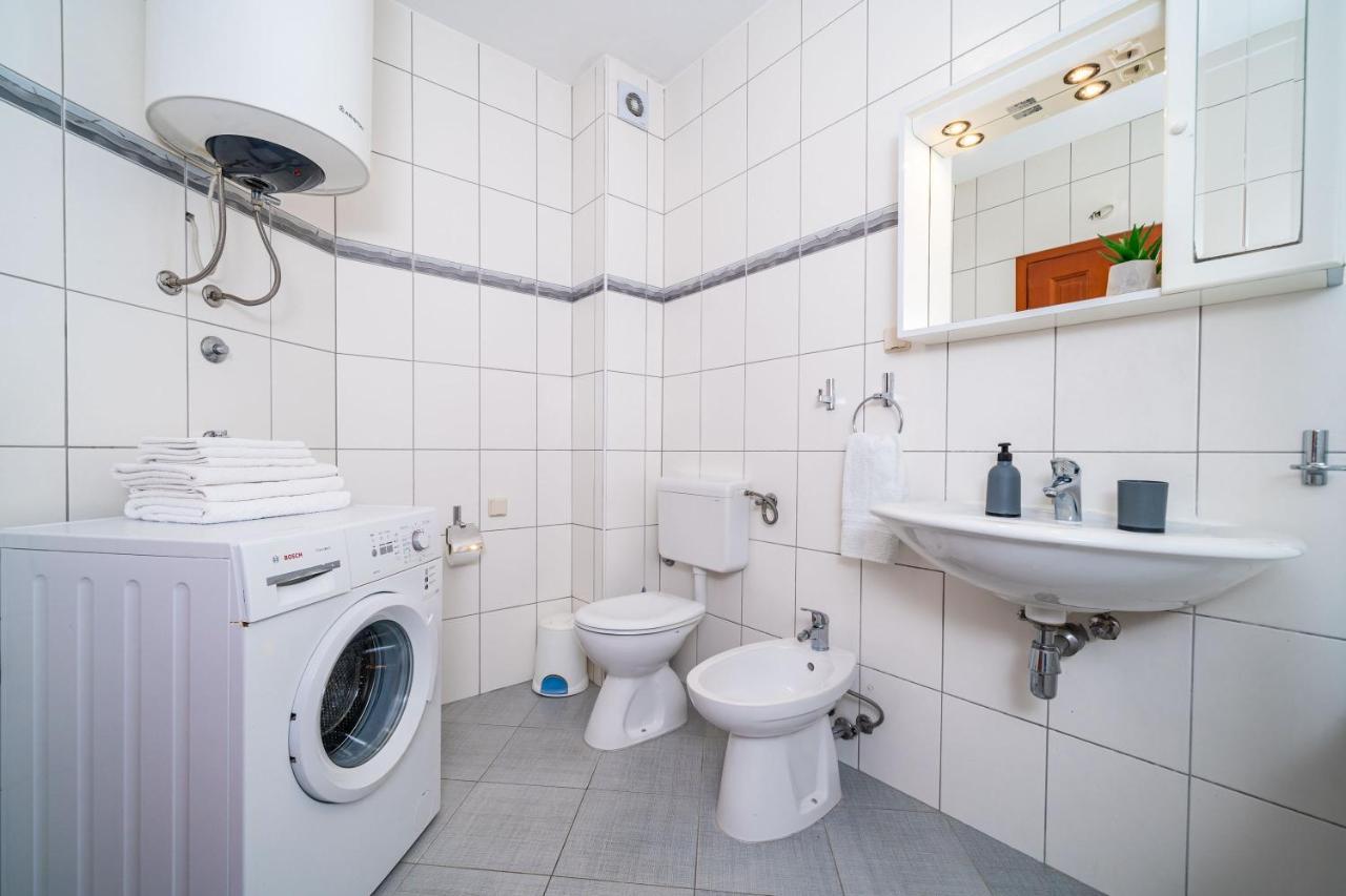 Burum Accommodation B&B-Apartment With Beautiful View ドゥブロブニク エクステリア 写真
