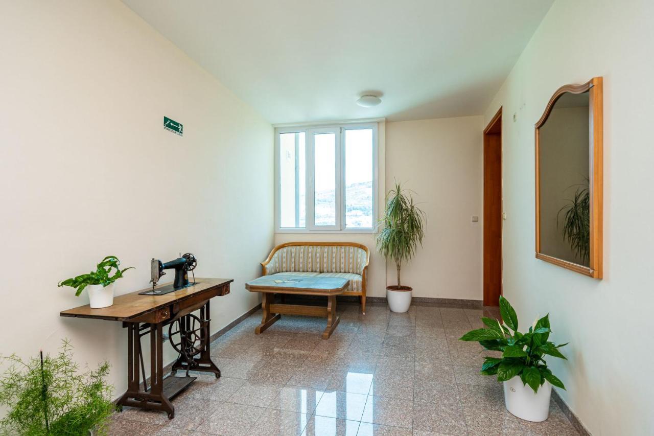 Burum Accommodation B&B-Apartment With Beautiful View ドゥブロブニク エクステリア 写真