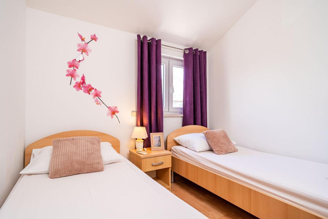 Burum Accommodation B&B-Apartment With Beautiful View ドゥブロブニク エクステリア 写真