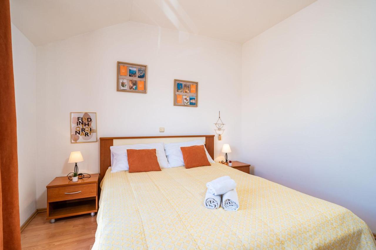 Burum Accommodation B&B-Apartment With Beautiful View ドゥブロブニク エクステリア 写真