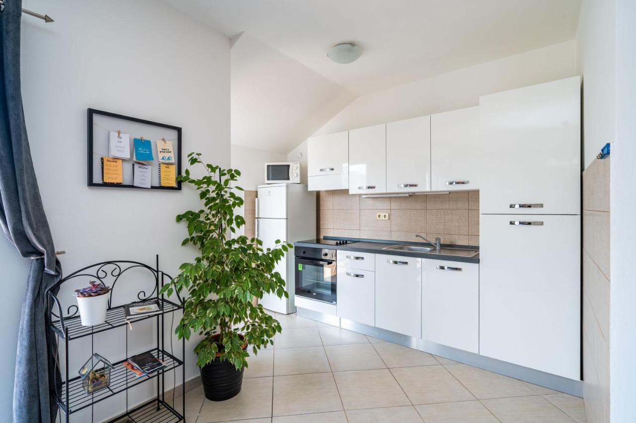 Burum Accommodation B&B-Apartment With Beautiful View ドゥブロブニク エクステリア 写真
