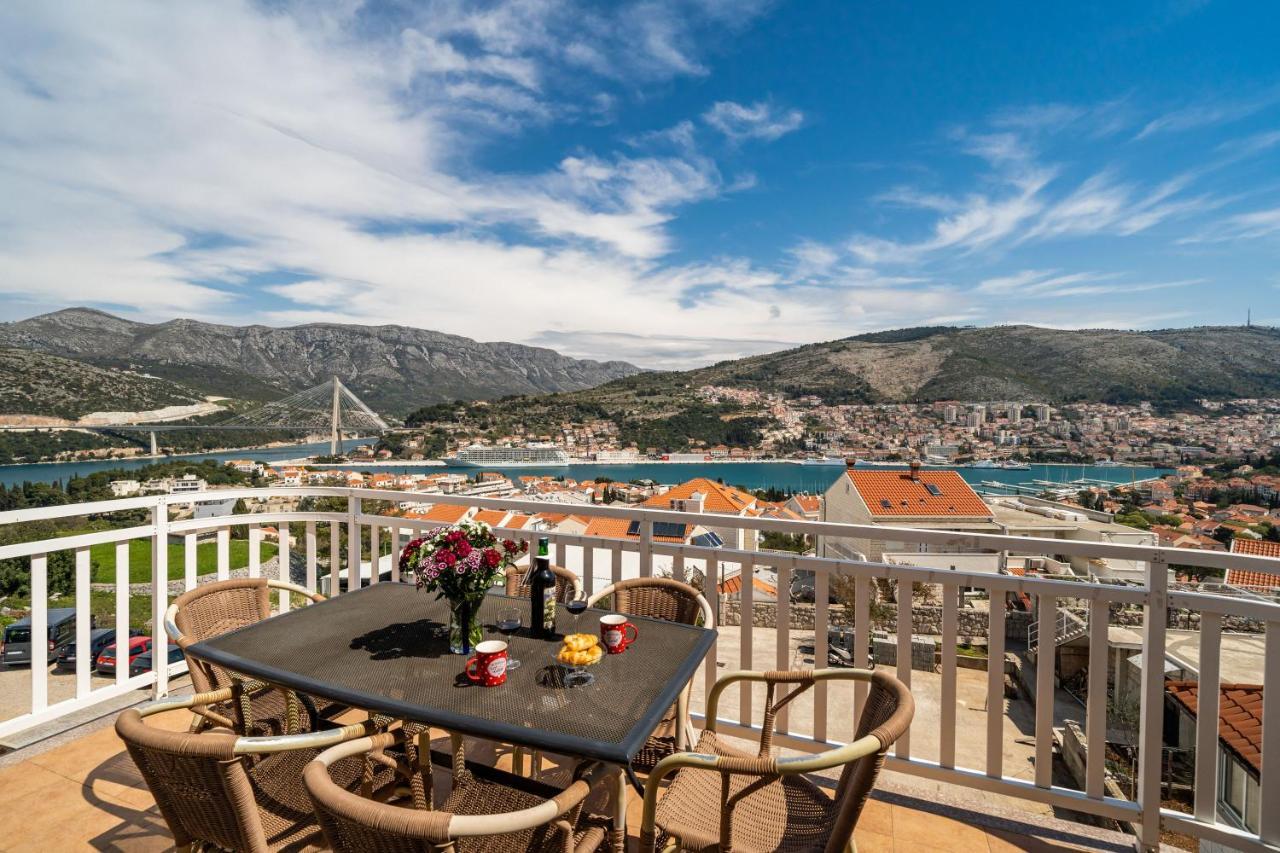 Burum Accommodation B&B-Apartment With Beautiful View ドゥブロブニク エクステリア 写真